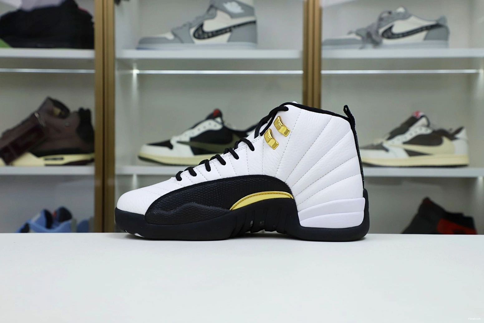 12 AIR 'ROYALTY' JORDAN RETRO 0123